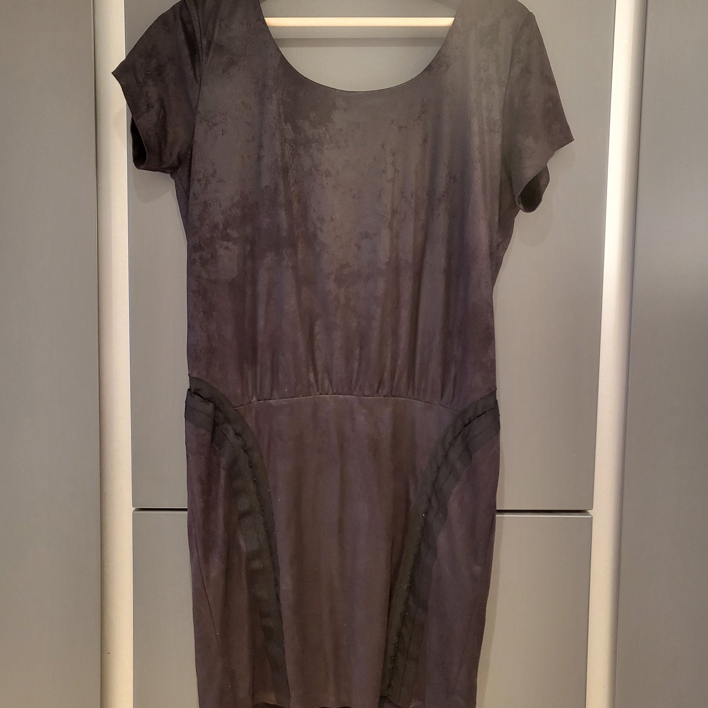 GUESS str M