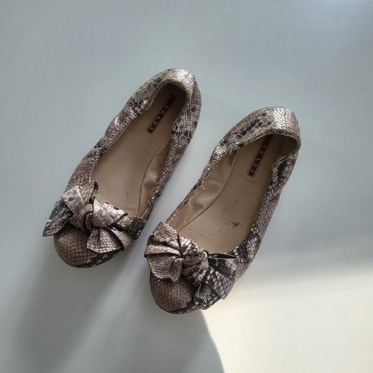 Prada flats str 39 1/2