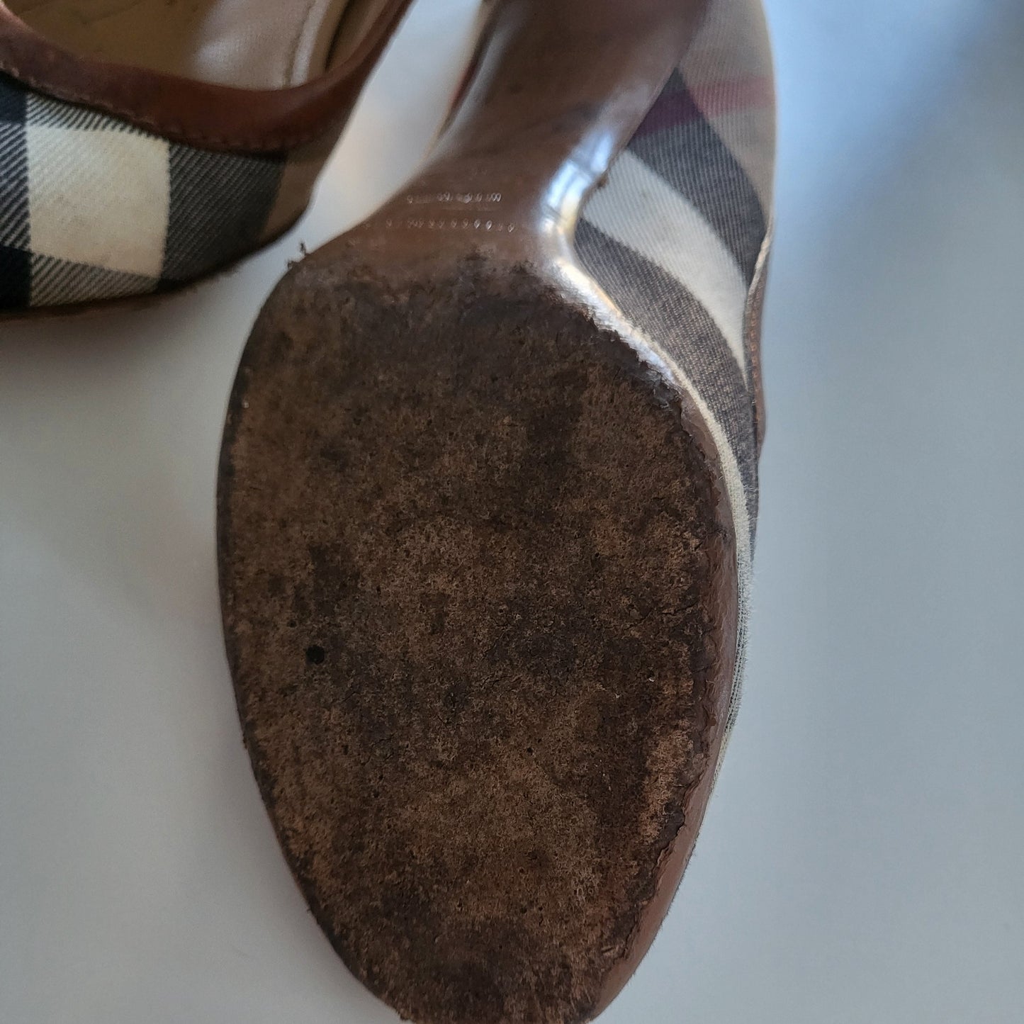 Burberry str 37