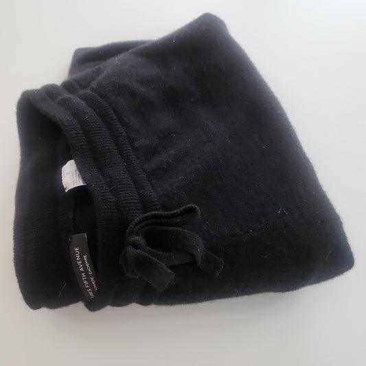 Saks Fifth Avenue Cashmere str M