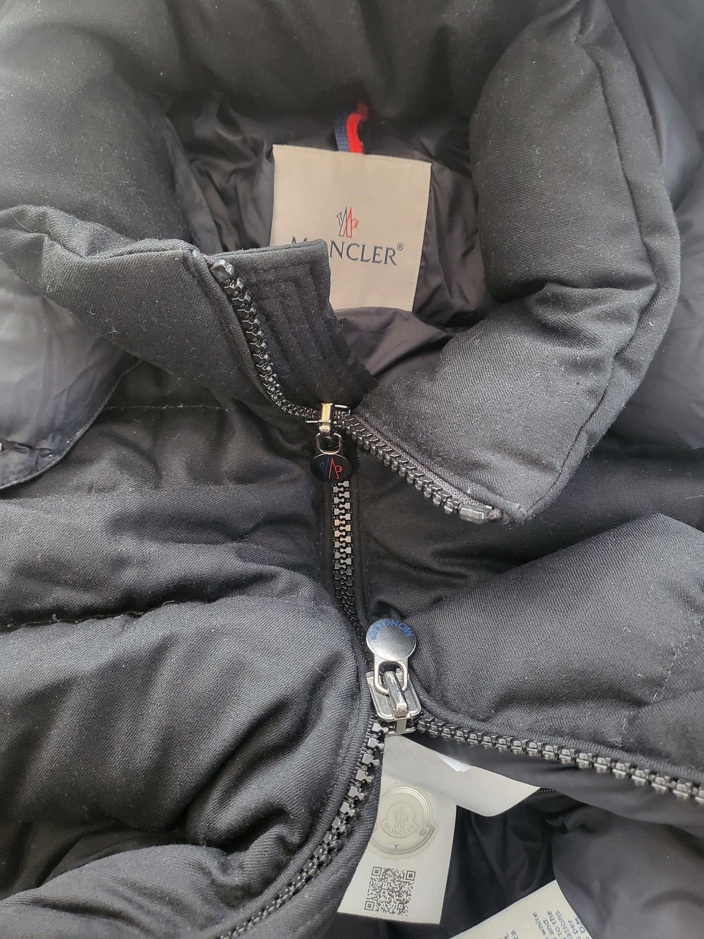 MONCLER str 3 M/L